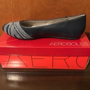 Aerosoles Navy flats